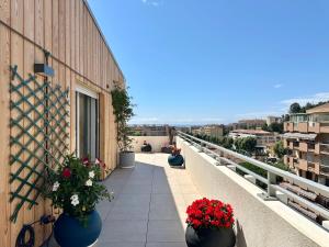Le Penthouse de 220m2 - Jacuzzi - 3 Parkings - Climatisation - Terrasse