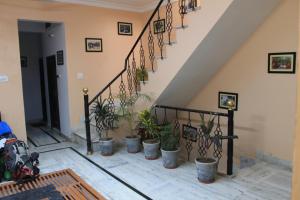 Madhur Villa Guest House
