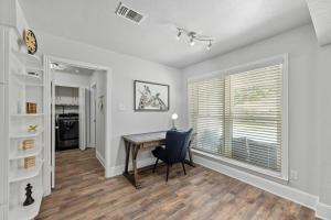 Stylish Villa in DFW -Near Stadiums, Pool, Pool Table