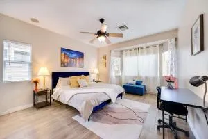 Spacious Vegas Home, BBQ, H-Speed Wi-Fi, Sleeps 11 - Garnet