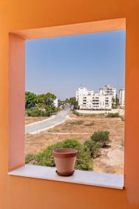 Mirabella Mackenzie 1 Bedroom Flat Near the Sea