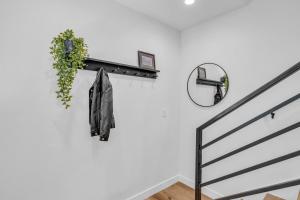 Modern 3BR in Serene Area Near Ski Slopes and Town