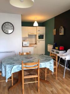 Appartements sainte cecile : Appartement - Rez-de-Chaussée