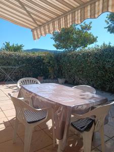 Maisons de vacances Escapade aux vignes d-azur : photos des chambres