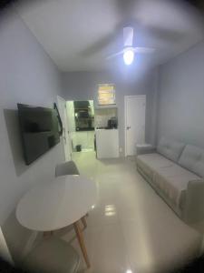 Copacabana - 450m da Praia, Posto 4, tudo novinho!