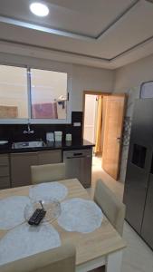 شقة فاخرة كاملة التحهيز