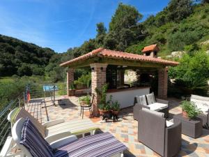 Apartment in Supetarska Draga with sea view, balcony, air conditioning, WiFi (4861-1) - 4hvězdičkové hotely ve městě Supetarska Draga