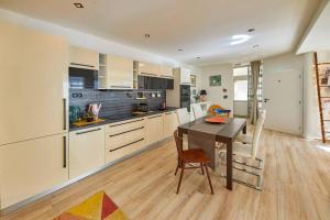 Stylish Apartment Next to Bratislava Castle, top location