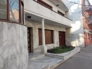 Cómo en casa Cochabamba 320 - General Lagos