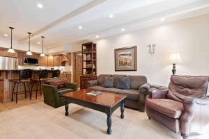 Lodge at Lionshead 150B