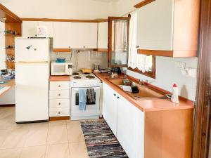 Steves Siviris Apartment