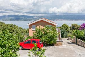 Apartments by the sea Slatine, Ciovo - 11126