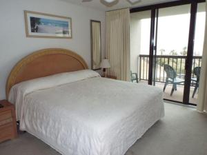 3 Bedroom Beach Condo at Litchfield By the Sea