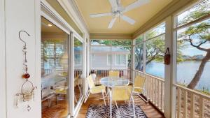 Lakeview Villa Oasis Spacious 3BR 3BA Retreat