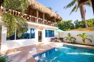 Villa 2 Hermanos Monterrico - La Curbina