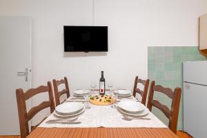 Apartments with parking space Fazana - 18334