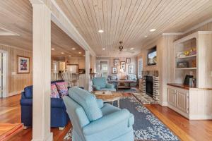 CasaUp Charming Duplex in Beautiful Pawleys Island