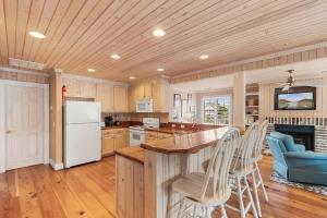 CasaUp Charming Duplex in Beautiful Pawleys Island