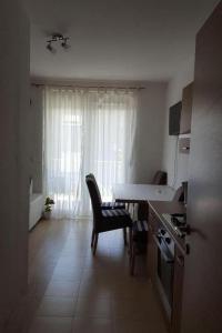 Apartments with parking space Zadar - 23051