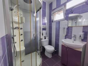 Iris SMART Boutique Self Check-in 24h