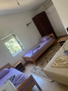 Nena NY - 东吉托伊