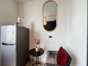 Downtown Chic Condo High Floor& Seaview #ES54727