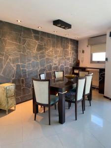 Moderno piso con vista al río en zona residencial