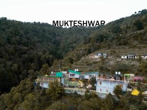 The Rare Ones Mukteshwar - Resort & Cafe