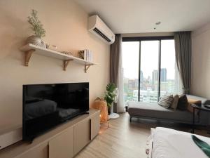 Downtown Chic Condo Rooftop Pool #EN26515