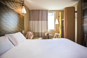 Hotels ibis Paris La Defense Courbevoie : photos des chambres