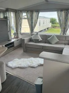 Robinson retreats beautiful caravan with sea views pet friendly - Mainsriddle