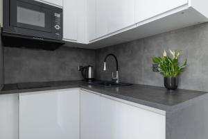 Zyblikiewicza 5- Studio Apartment- Old Town