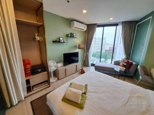 Downtown Chic Condo Rooftop Pool #EN33918