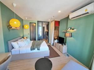 Downtown Chic Condo Rooftop Pool #EN34118