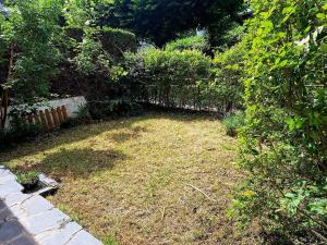 Appartements 2 Bedroom Condomium with Terrace & Garden : photos des chambres