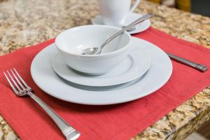 Charming Studio with Garden Oasis in Kingston