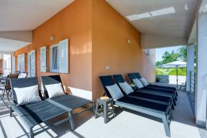 Holiday House Sunset 