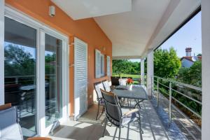 Holiday House Sunset 