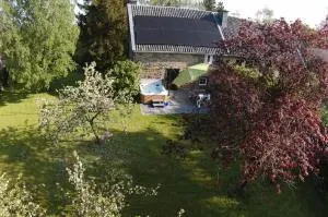 Gite Ardennes Au coin du feu jacuzzi sauna et nature - Gulke