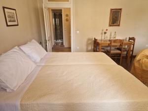 Studio with New Fortress view