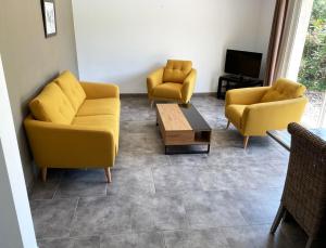 Maisons de vacances Villa MIMOSA : Maison 2 Chambres