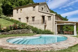 Refugium VERITAS - entire Villa with Pool - Valcareccie