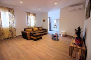 Apartment Bo-St-Ir Povile 