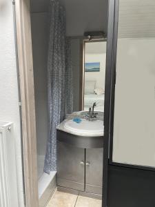 Maisons de vacances STUDIO-COTTAGE AVEC JARDIN-BASSIN D'ARCACHON : photos des chambres