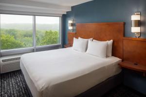 King Room with Sofa Bed - High Floor room in Hyatt Place Mohegan Sun
