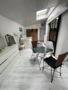 Maisons de vacances STUDIO-COTTAGE AVEC JARDIN-BASSIN D'ARCACHON : photos des chambres