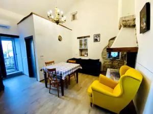 Authentic stone house Miro