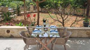 MariAdni Garden House