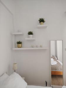 Comfy Hill Apartments