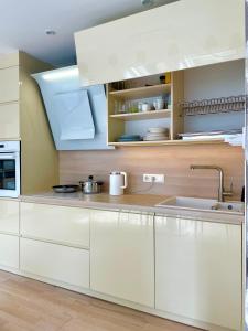 Jaukus butas prie jūros